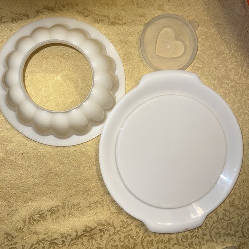 Vintage Tupperware Jello Mold Jel-N-Serve w/1 Heart mold 3 piece - Picture 5 of 6