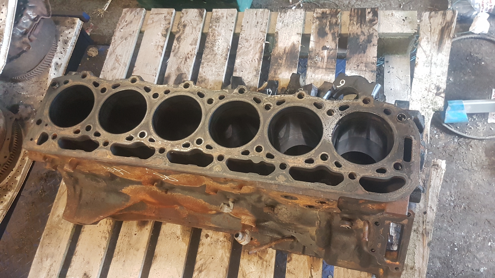 New Holland Case TM, MXM 120, 130 Cylinder Block 87802648 