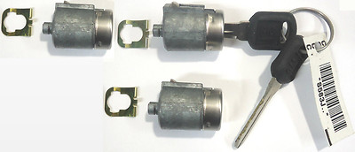NEW CHEVY GMC OEM 95-97 3 Door Key Lock Cylinder Set W/ 2 Keys To Match 702674