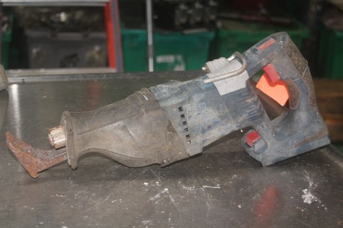 Bosch Variable Speed Reciprocating Saw 1651 - Picture 3 of 5