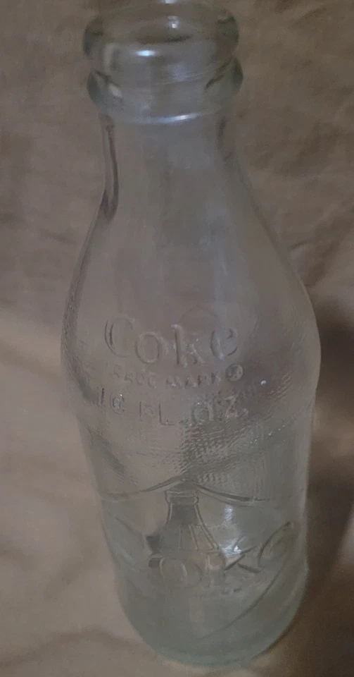 De colección. Botella de Coca-Cola Años 60 Cara Recta Patrón Diamante 10oz Foto 3 de 4