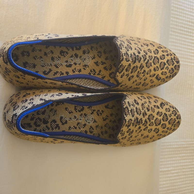 Rothy's Size 10 Leonard Print Flats The Loafer FITS LIKE SIZE 9!