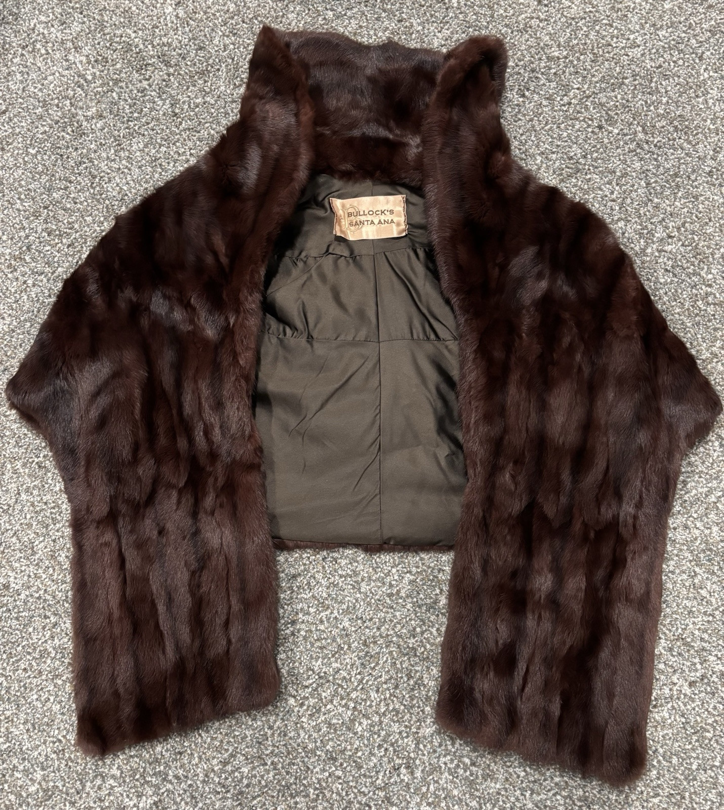 Vintage Collared Mink Fur Stole Cape Lined with 2 Pockets  display picture 3
