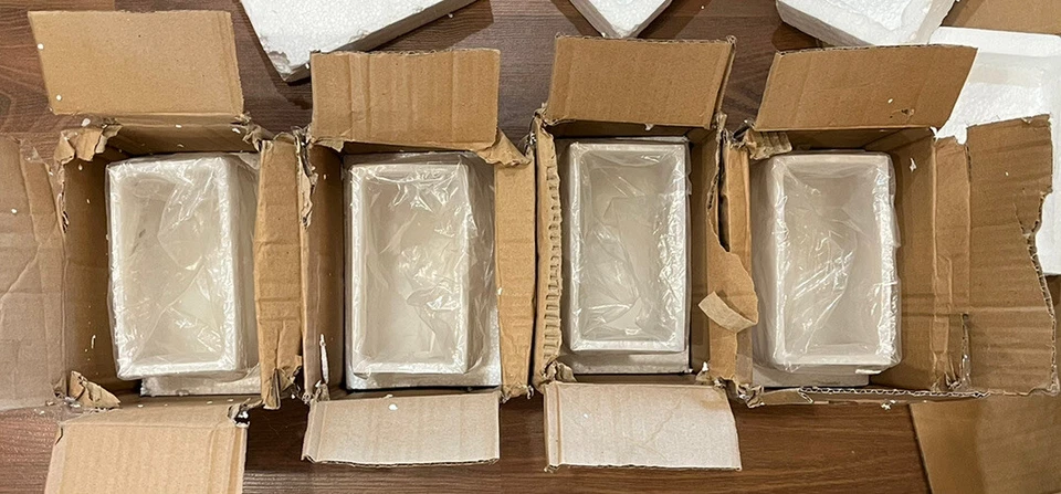 Justice Design Group Nubes 4 luces 33" W LED luz de tocador de baño CLD-8434-55-NCKL Foto 4 de 4