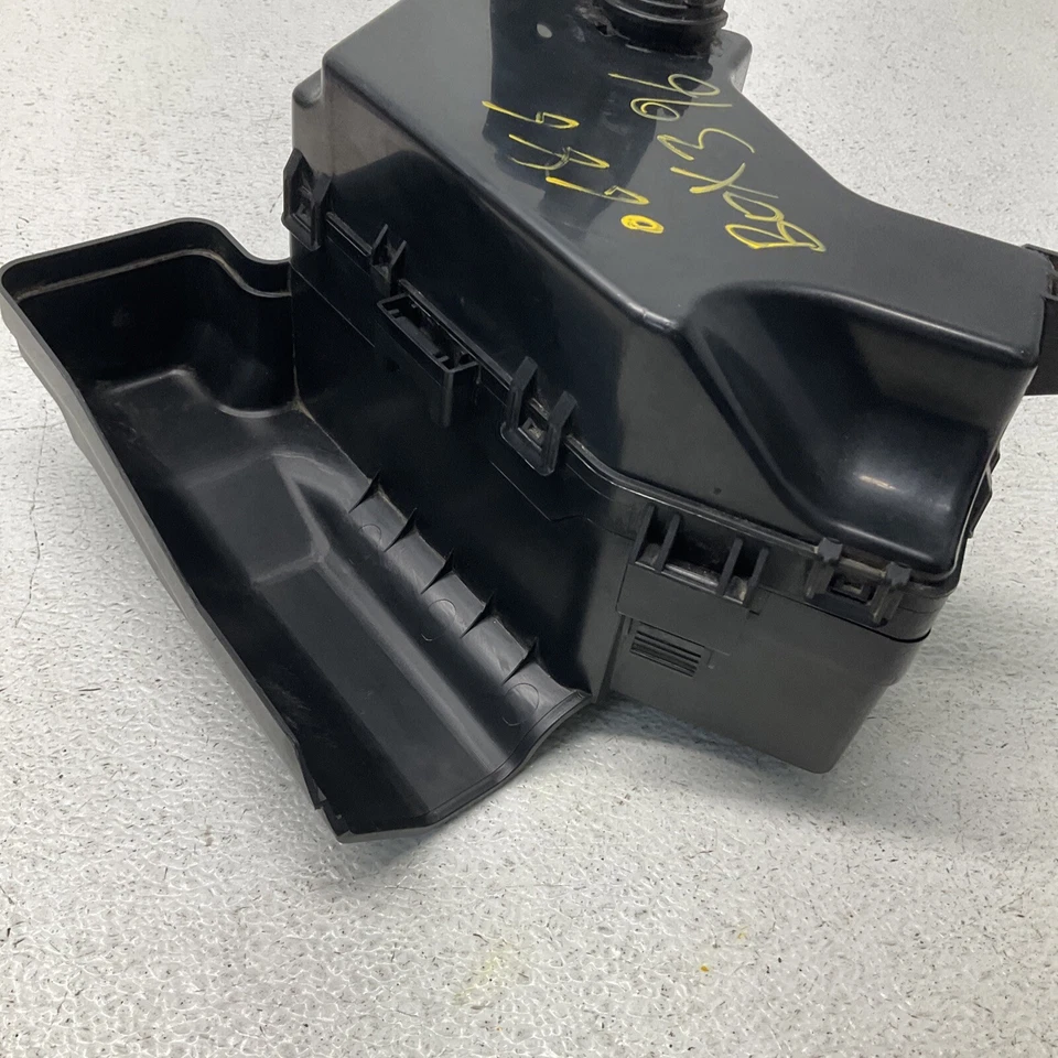 Hyundai Veracruz 2007 3,5 L bahía de motor caja de fusibles relé tapa cubierta superior moldura OEM Foto 4 de 4