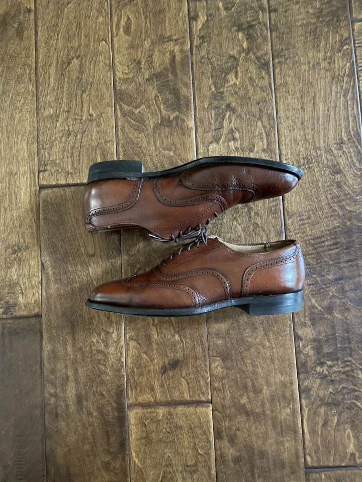 Zapatos vintage con punta de ala para hombre de cuero marrón 8M Foto 3 de 4