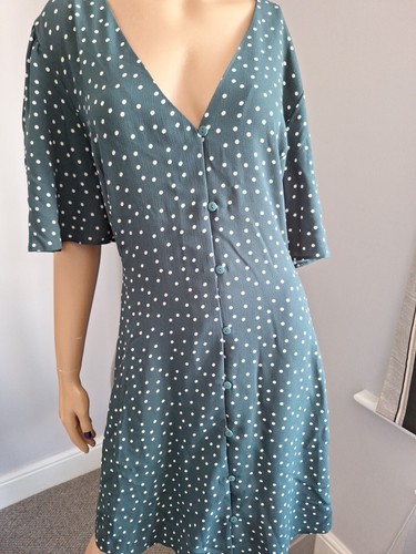 Asos Ladies Green Spot Summer Dress Size 22 BNWT - Picture 2 of 12