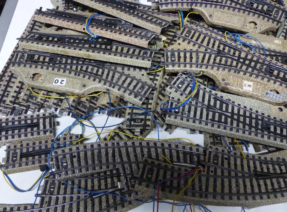 Märklin Over 40 Points and Tracks Bundle from Dismantling Hobbyists Lot HO 1:87 - Image 4 of 4