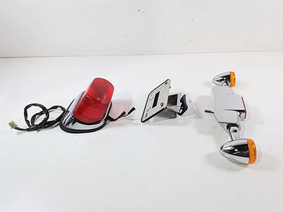 Juego de soporte de placa intermitente luz trasera Suzuki C90 VL1500T 2006 35710-10F30 Foto 4 de 4