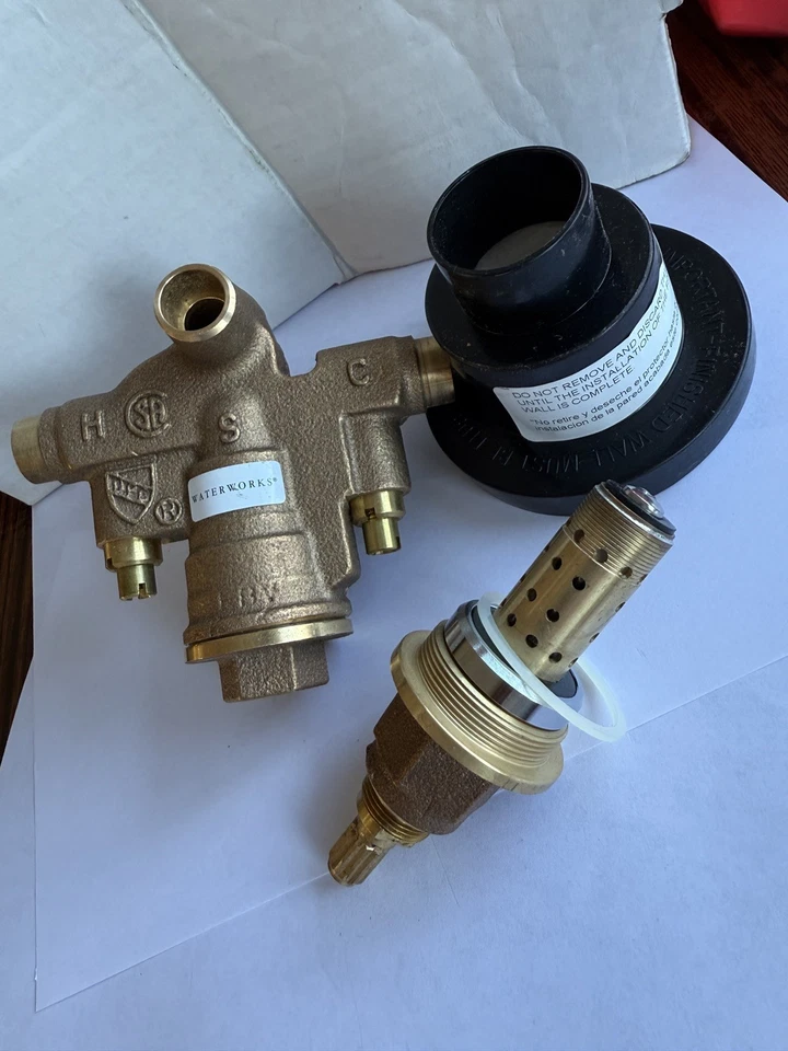 Válvula de chuveiro Waterworks 4 portas apenas com paradas de serviço. GUPB81 - Imagem 2 de 4