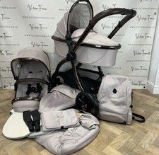 Image of Egg 2 Carrycot & Pushchair – Feather Geo 🪶