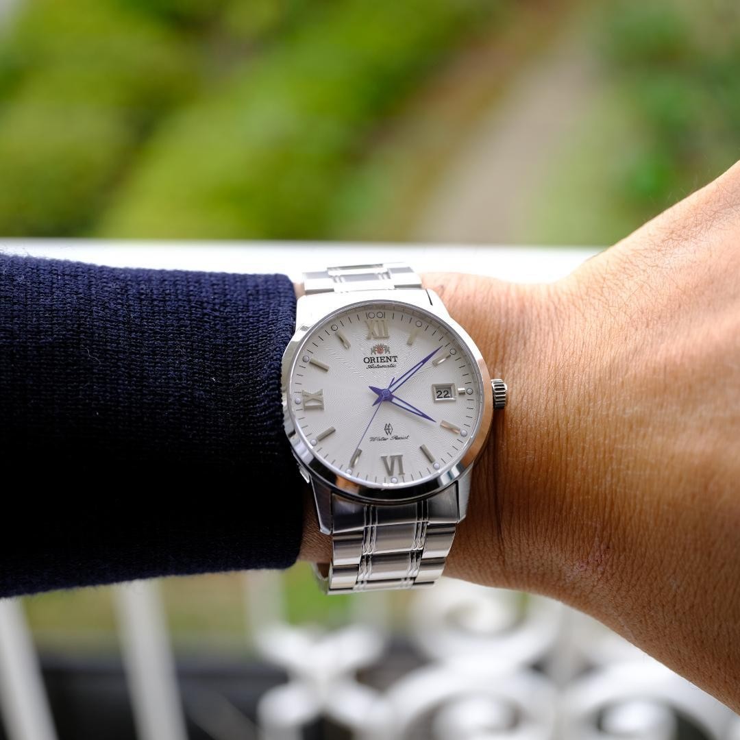 ORIENT Automatic Silver Watch with White Dial and… - image 4