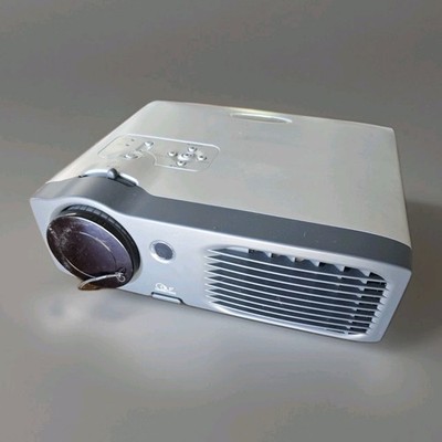 Optoma EP739 DLP Projector Bundle w/Case & Cables, Pre-Owned 