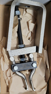 Proto 4156 Close Quarters Pilot Bearing Puller 