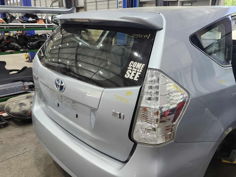 Conjunto de escotilla puerta trasera tapa cubierta Toyota Prius V 12-18 azul claro cámara 787 OEM Foto 2 de 3