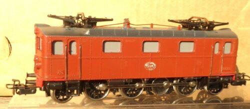 MÄRKLIN 3030-GS 800 H0 Stangen-E-Lok Elektrolokomotive ASEA 884 Digital, Metall - Afbeelding 1 van 8