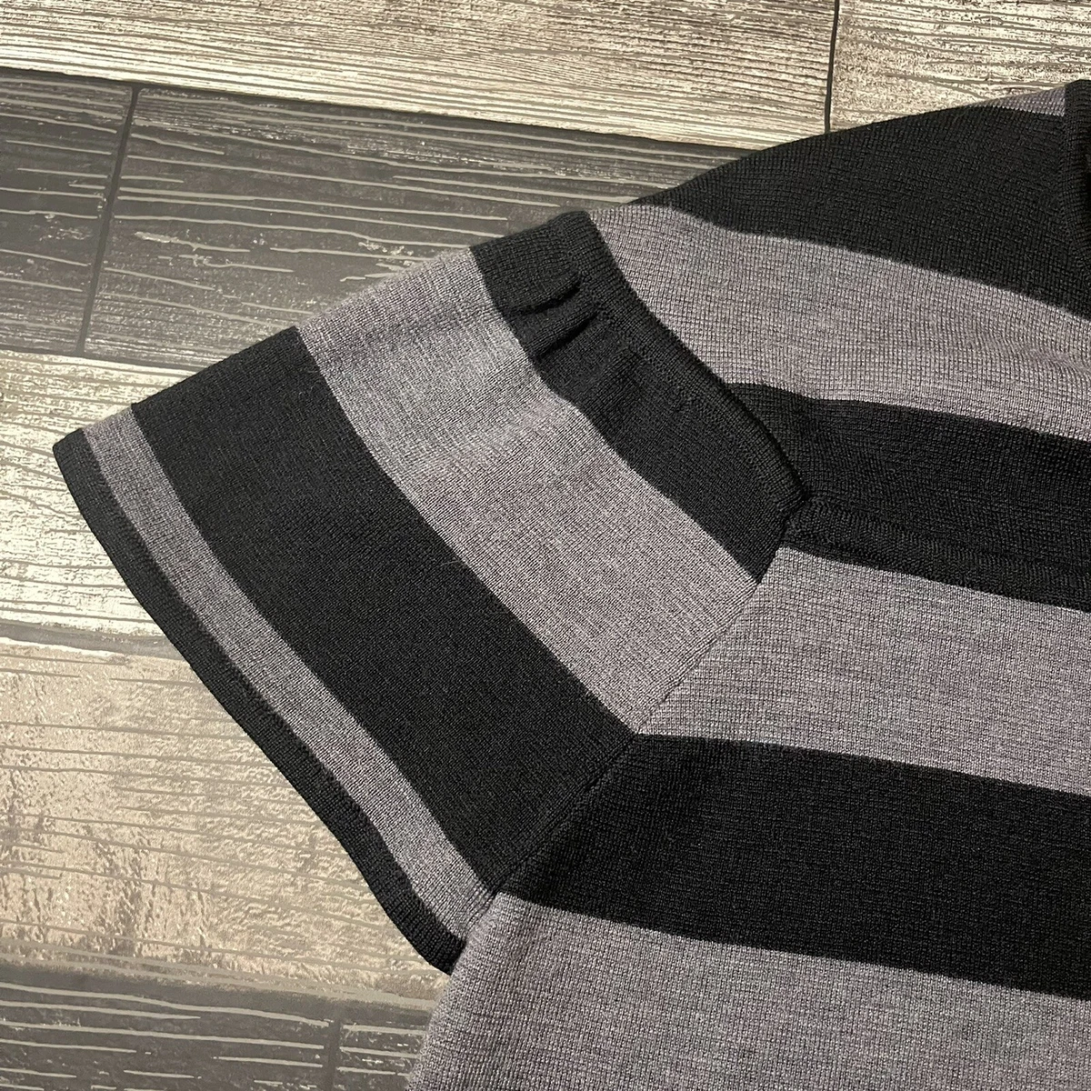 BCBGMAXAZRIA Short Sleeve Wool Cropped Sweater Black Gray Women s Size Small