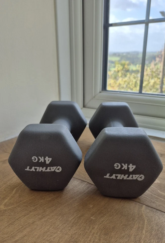 Athlyt 2 x Grey Soft-Touch 4kg Neoprene Dumbbells, photo 4 of 5