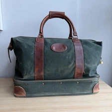 Vintage Orvis Battenkill Leather & Green Canvas Compartmentalized Duffle Bag 21”