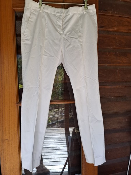 COUNTRY ROAD tailored white pants 12. **REDUCED!