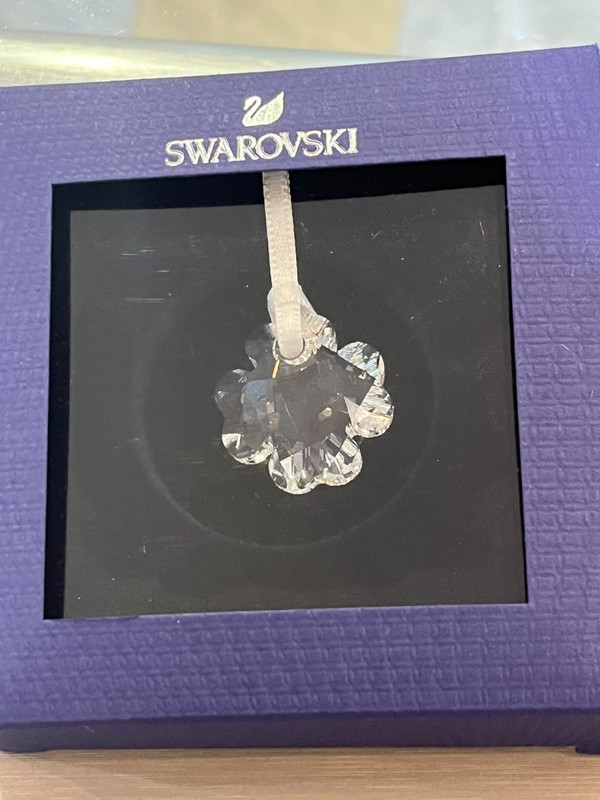 Swarovski Four Leaf Clover Crystal Ornament #5526149  In Box