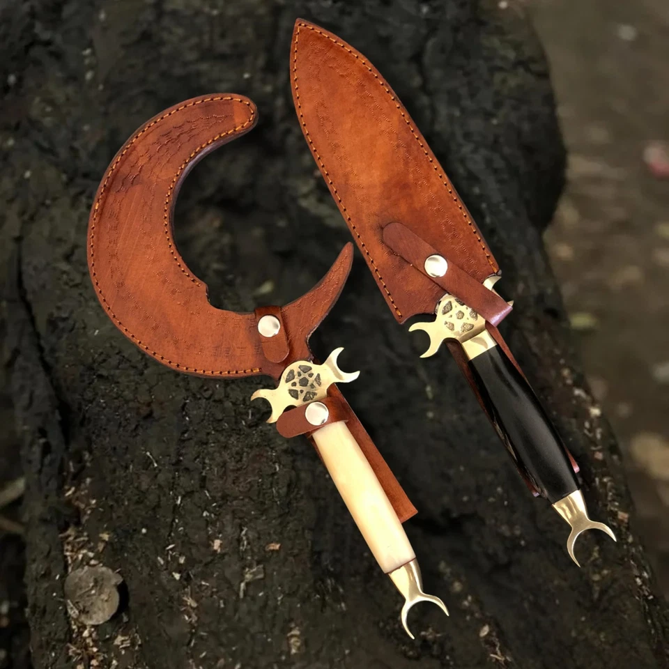 Cuchillo Luna Media Luna Mango de Hueso de Camello con Funda de Cuero Ritual Athame Boline Foto 2 de 4