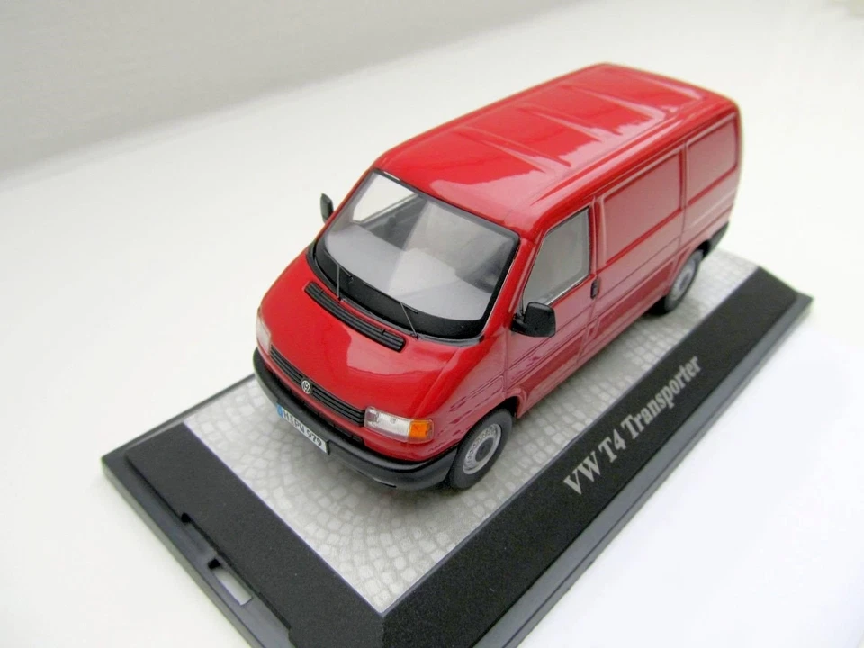 + VOLKSWAGEN VW T4 Transporter Modellauto rot 1:43 Premium Classixxs 13201 - Bild 3 von 4