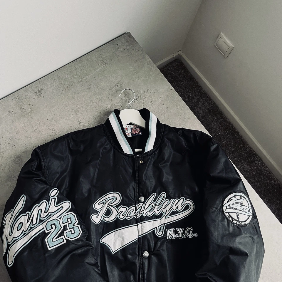 Chaqueta de rap bomber deportiva vintage Kani talla L Foto 3 de 4