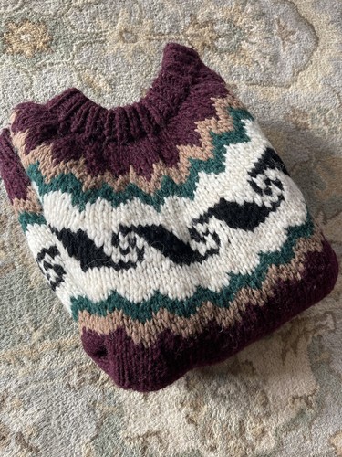 Hand Knit Wool Icelandic Waves Unisex Heavy Thick Warm Oversized Sweater - Picture 4 of 4