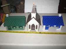 Plasticville 2 Cape cod Houses and 1 church. as is.