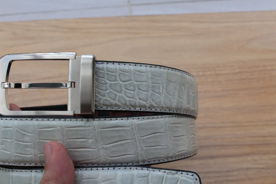 Cinturón para hombre sin articulaciones - blanco de cuero de cocodrilo genuino - W 1,5 pulgadas Foto 3 de 4