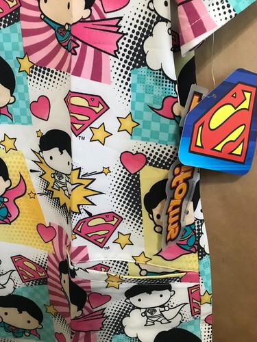 Cherokee Scrub Top Tooniform DC Comics VNeck M Superman TF737 DMFS NWT Free Ship - Picture 4 of 6