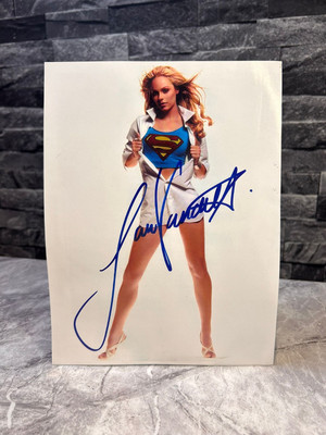 Laura Vandervoort - Signed Autographed 7.5x10 Photo Smallville 