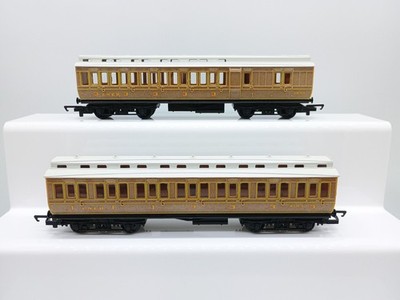 Hornby LNER Teak Clerestory Reisebusse (2er Set) für B12 - (unbenutzt) neuwertig
