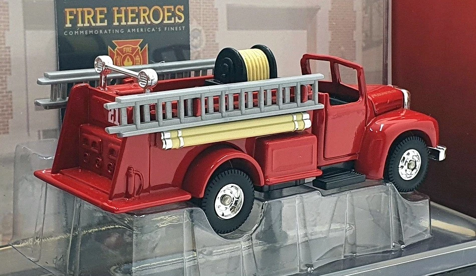Corgi Appx 10cm Long Diecast CS90046 - Mack B Open Pumper Philadelphia - Image 3 of 4