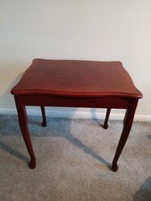 Vintage, Wooden, Queen Anne, Side Table, Mahogany, Scalloped Edge, Cabriole Legs
