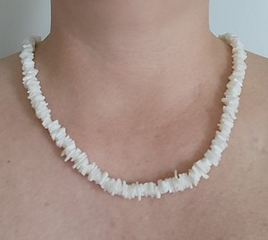 White Hawaiian Surfer Style Chipped Puka Shell Necklace w/ Barrell clasp