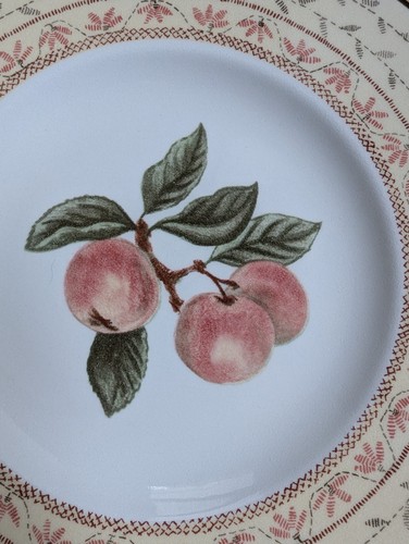 Johnson brothers Fruit sampler side plates 7 1/4" superb condition - Picture 2 of 9
