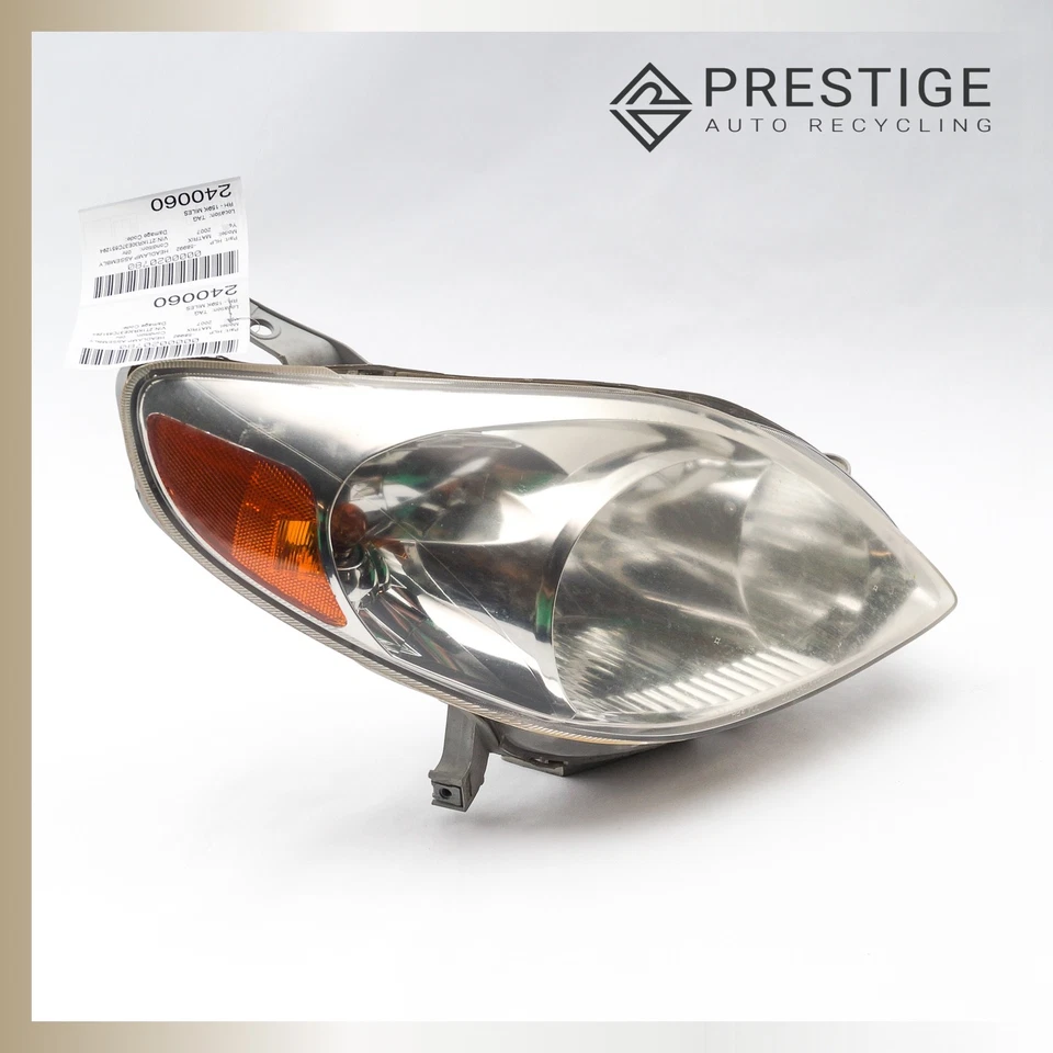 2003-2008 TOYOTA MATRIX Headlamp Headlight Right 81110-02210 OEM - Image 2 of 4