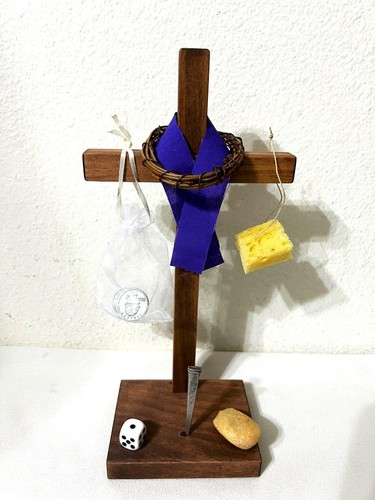 HANDCRAFTED WOOD CROSS 12" TALL CRUCIFIXION OF CHRIST VISUAL AID & ACCESSORIES