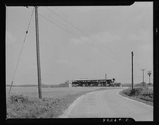 Photo:Bridgeton, New Jersey. Seabrook Farm. Pea viner]