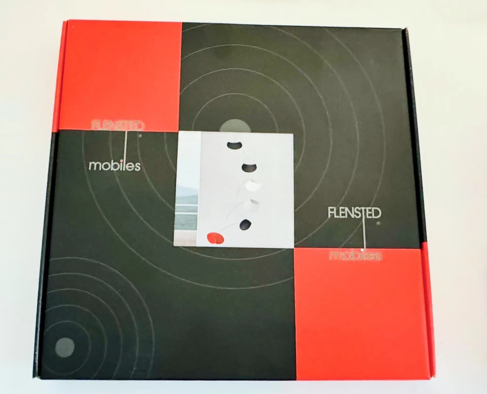 Platillos voladores Flensted - Arte cinético móvil colgante moderno de Dinamarca Foto 4 de 4