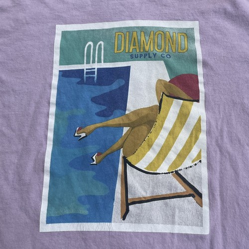 Diamond Supply Co Lady Woman Poolside Lavender Purple T Shirt Sz Medium Graphic - Picture 2 of 6
