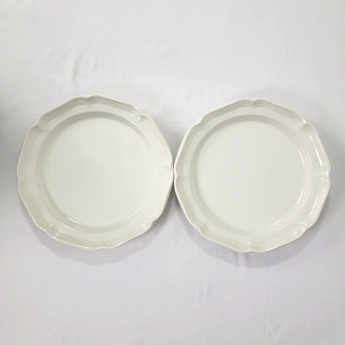 2 X MIKASA French Countryside Dinner Plates white Oven to table to