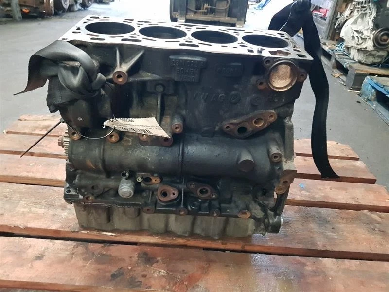 2012-2015 MK7 VOLKSWAGEN GOLF GTD ENGINE BLOCK 2.0 TDI DIESEL CUNA 03N023A - Image 2 of 4