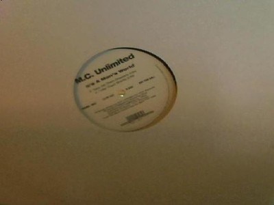M.C. Unlimited - It's A Man's World (12'') (Very Good Plus (VG+)) - 3975947617