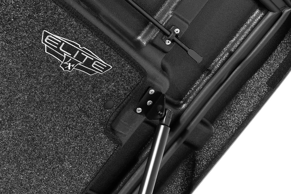 UnderCover Elite LX Billet Silver Tonneau Cover for Ram 1500 67" Bed - Image 4 of 4