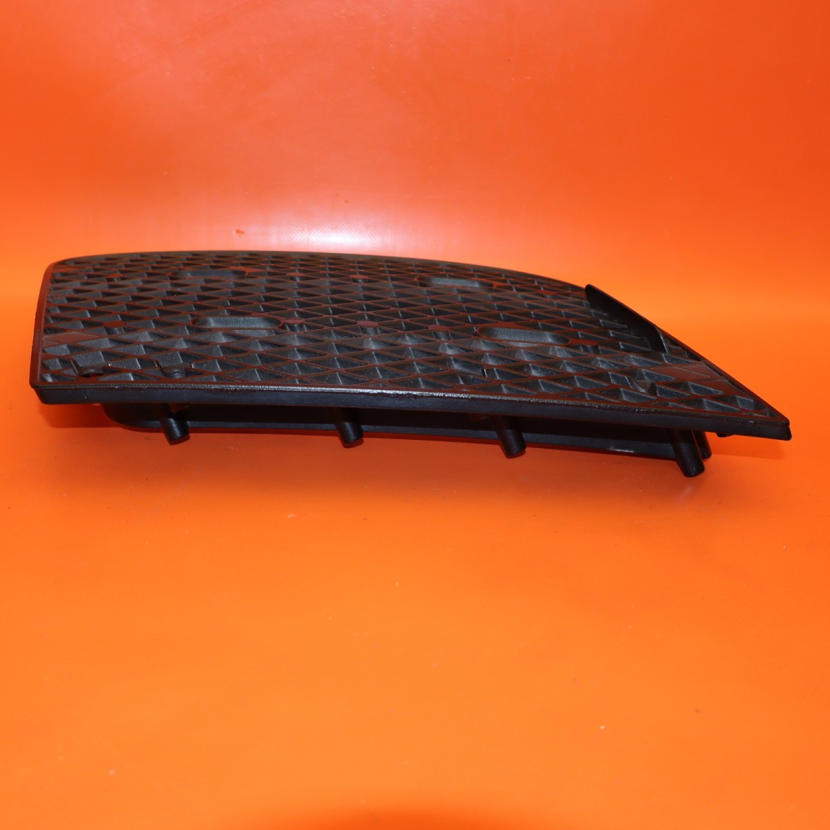 Audi R8 Spyder 2010-2012 Rear Left Lower Bumper grille P/N 420807697B