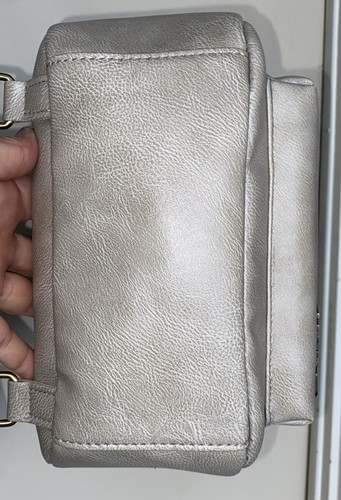Sac à dos Baby Yoda multicolore en cuir vegan 12" avec bretelles réglables - Photo 6/13