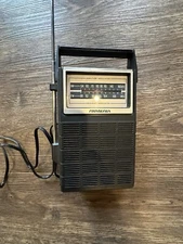 Soundesign Portable Radio AM FM Vintage 1980 2219- (A) Power Cord  No Battery